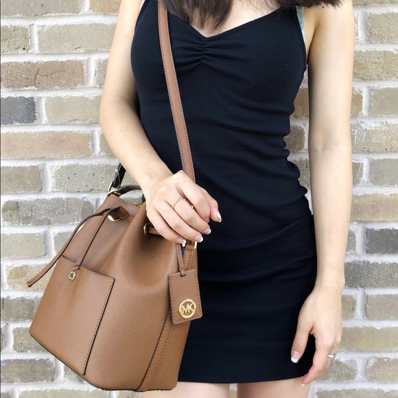 Gaby’sBags👜💕-NWT Michael Kors Bucket Bag🌸 - Picture 6 of 8